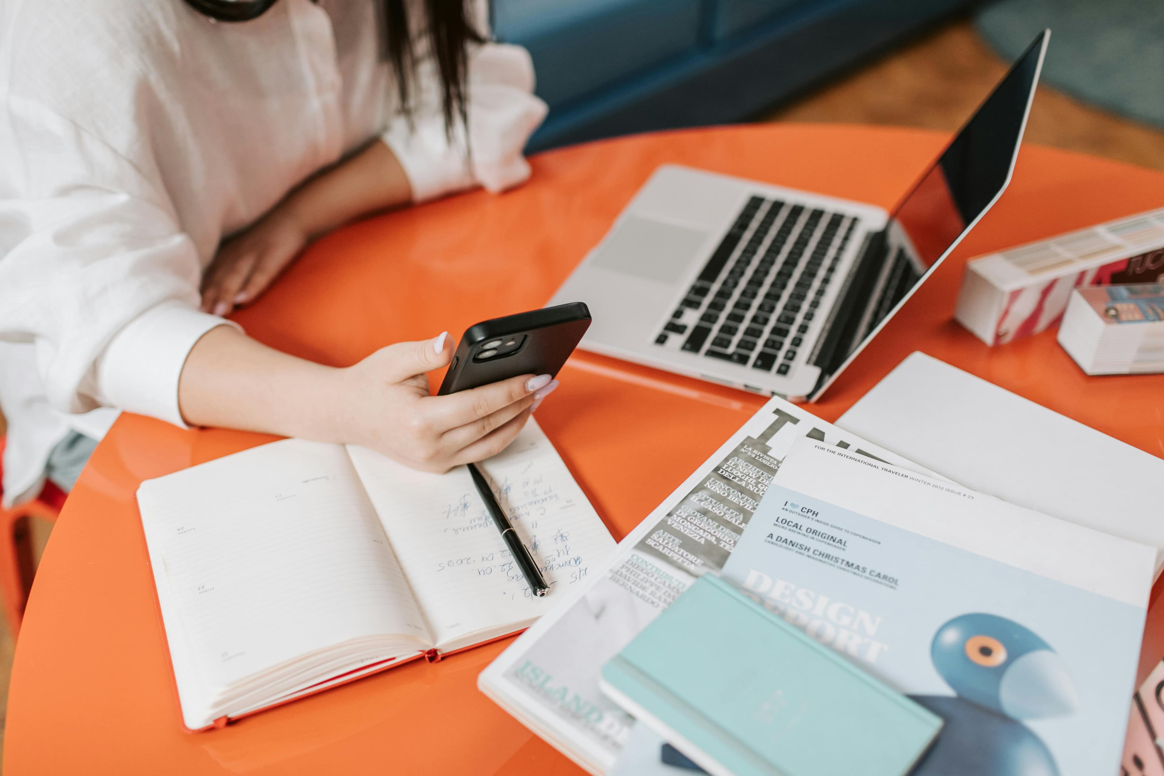 SMSLeopard vs. Traditional Email Marketing in Kenya.